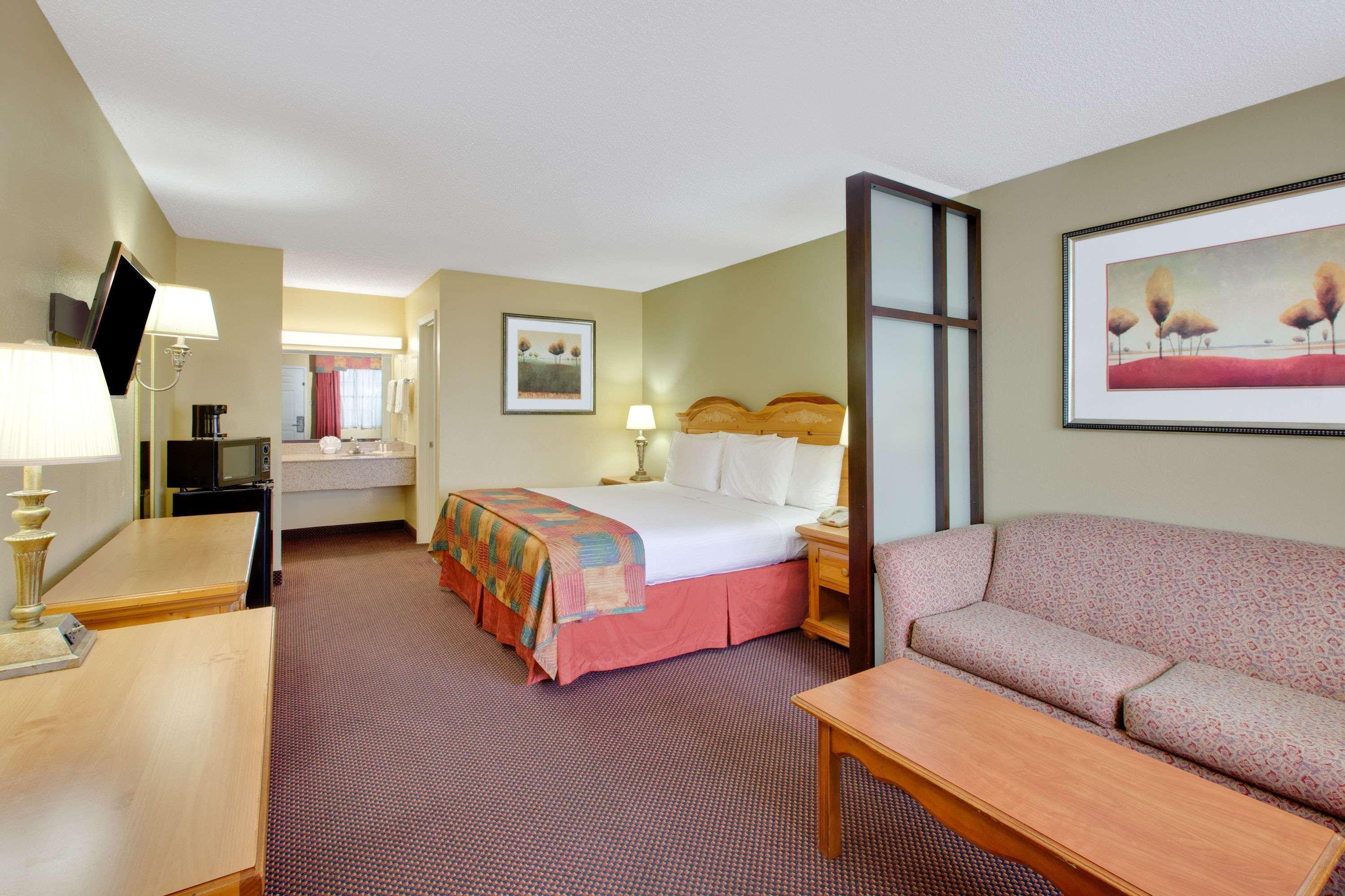 Baymont By Wyndham Terrell Hotel Kültér fotó